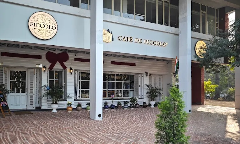 7 Reasons Why Café de Piccolo Chandigarh Is a Charming Haven for Coffee Lovers