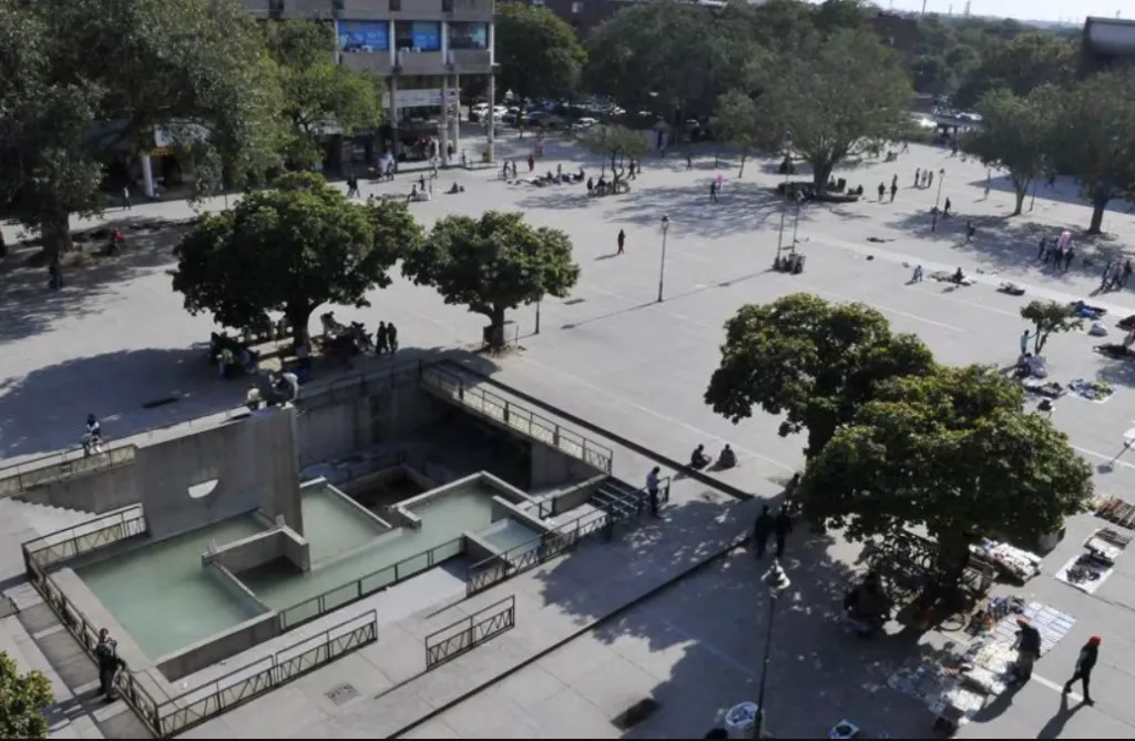 Sector 17 Plaza