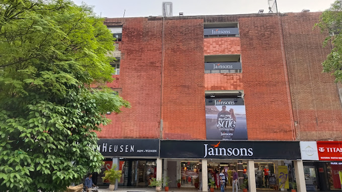 Sector 17 Market Chandigarh