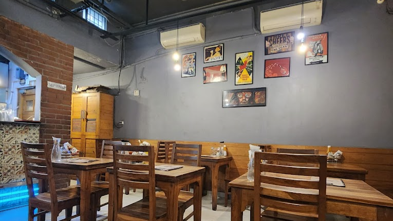 Midpoint Café Chandigarh