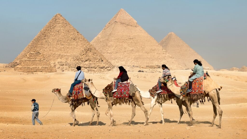 Pyramids of Giza: 7 Unbelievable Facts You Need to Know 8 pyramids of giza 2